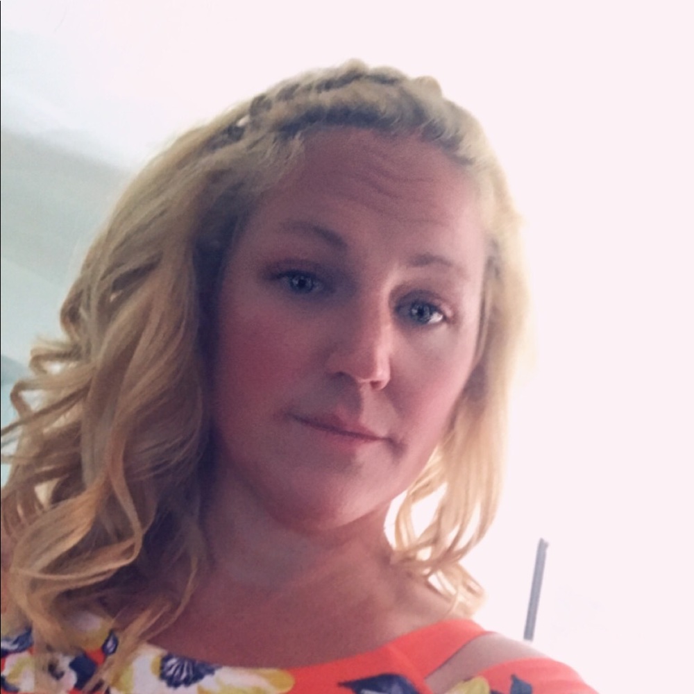 Meet your Posher, Christy